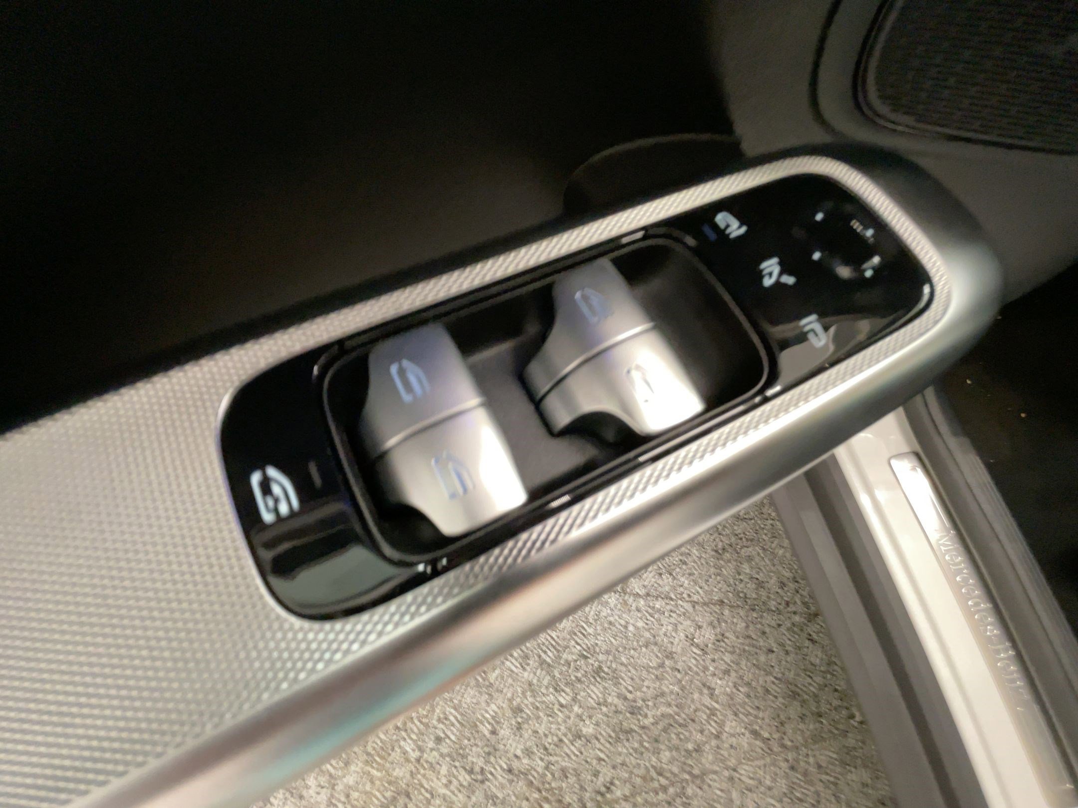 Certified 2026 Mercedes-Benz GLC 300 4MATIC image 12