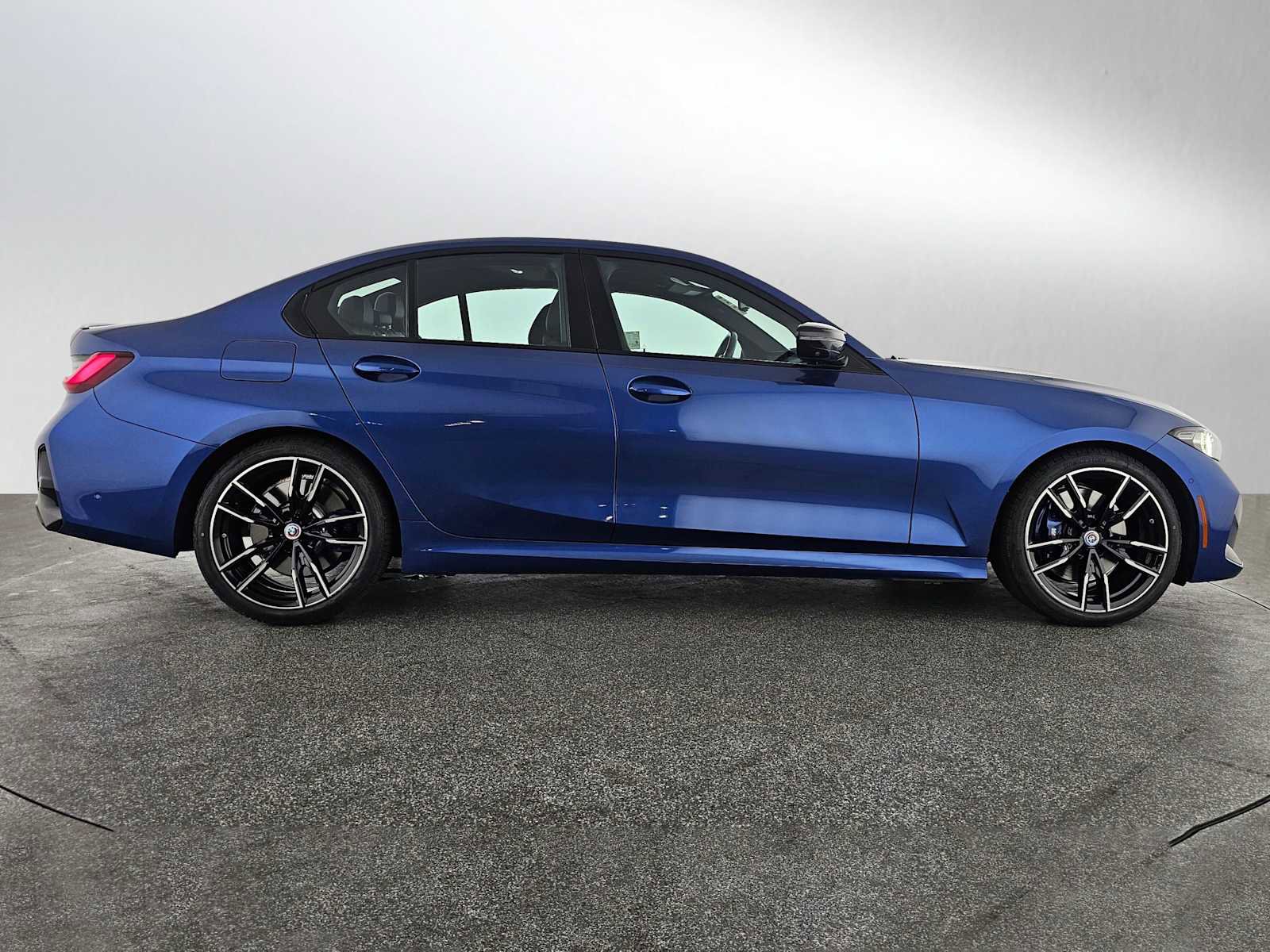 Used 2023 BMW M340i image 8