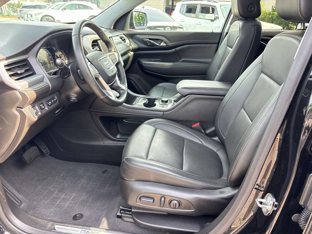 Used 2023 GMC Acadia SLT w/ Elevation Edition AWD/4WD image 9