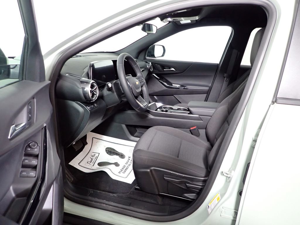 Used 2026 Chevrolet Equinox LT image 20