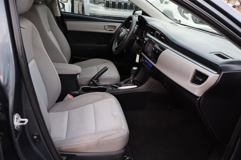 Used 2014 Toyota Corolla LE image 14