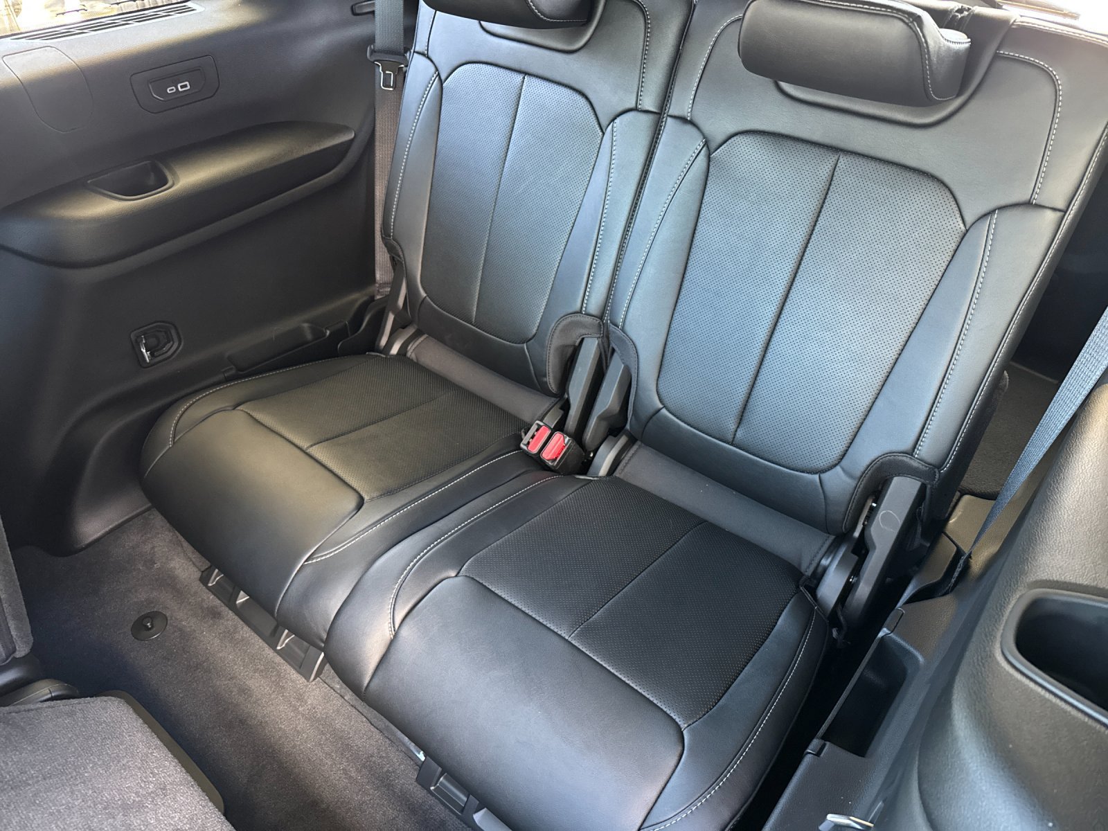 New 2027 Jeep Grand Cherokee L Limited AWD/4WD image 15