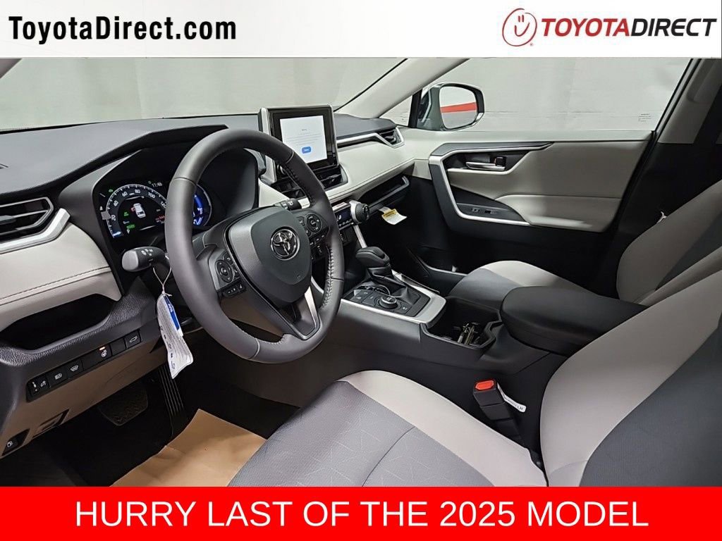 New 2025 Toyota RAV4 XLE image 10