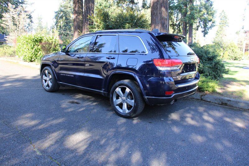 Used 2018 Jeep Grand Cherokee Limited AWD/4WD image 4