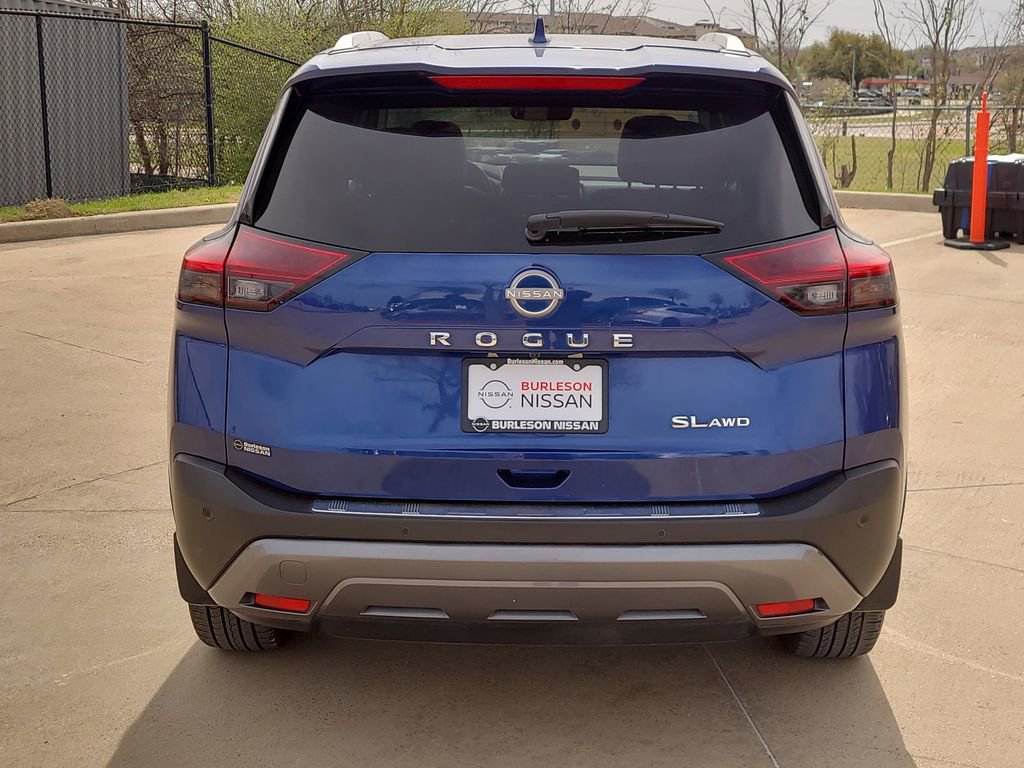 Used 2023 Nissan Rogue SL w/ SL Premium Package AWD/4WD image 3