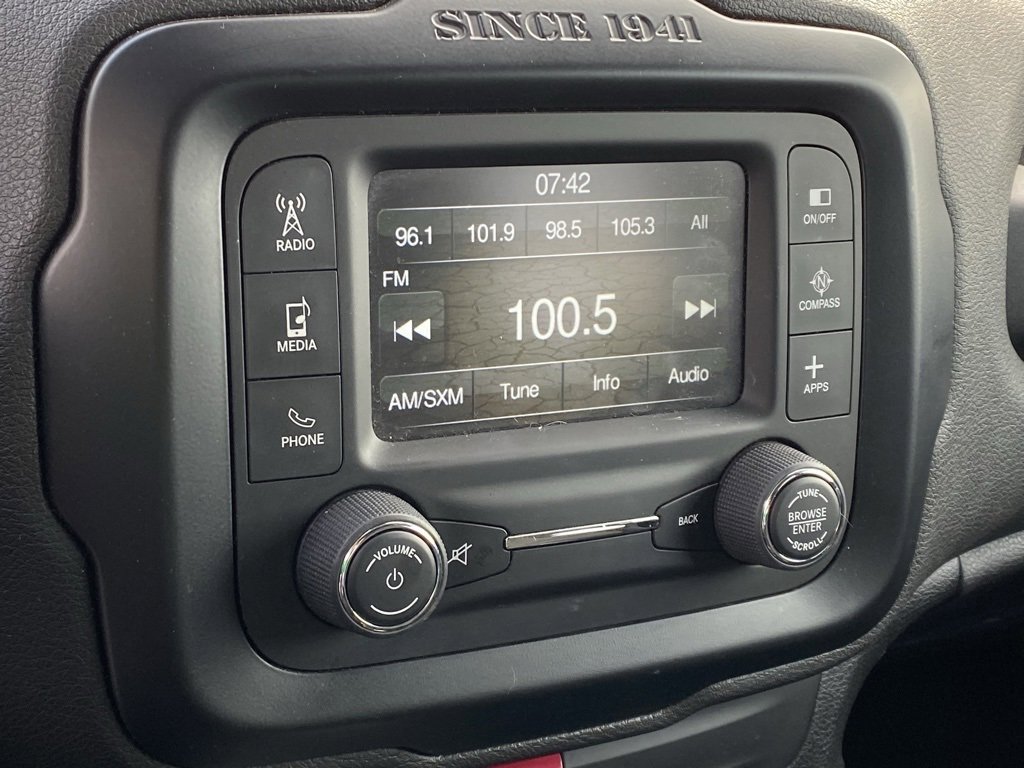 Used 2016 Jeep Renegade Latitude w/ Popular Equipment Group image 14