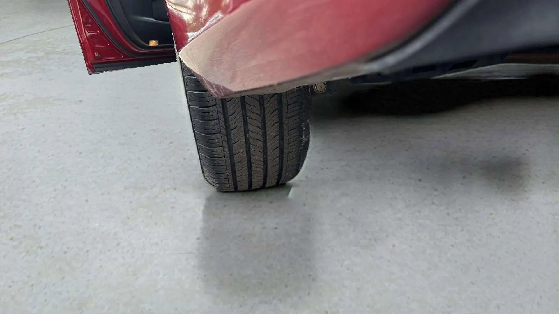 Used 2015 Toyota Camry SE image 42