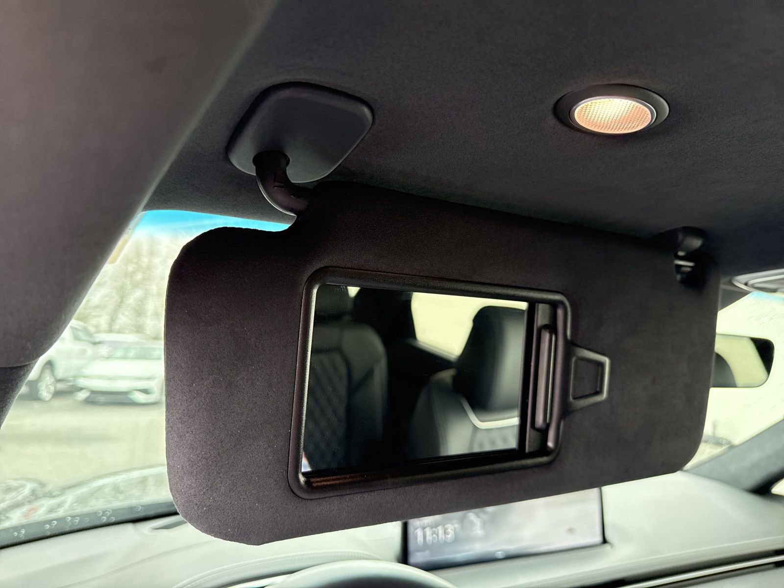 Used 2025 Genesis GV70 3.5T Sport w/ Sport Prestige Package image 32