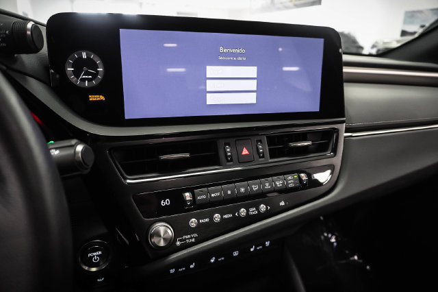Certified 2024 Lexus ES 300h F Sport FWD image 16