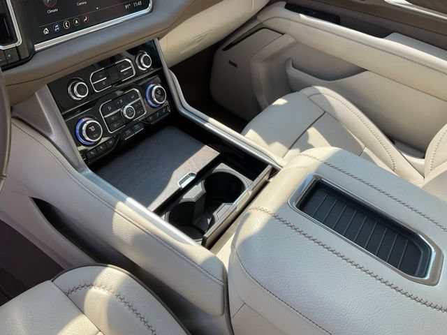 Used 2021 GMC Yukon Denali w/ Denali Ultimate Package AWD/4WD image 17
