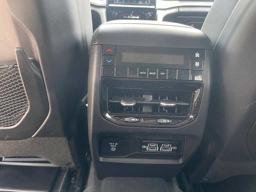 Used 2023 Jeep Grand Cherokee L Laredo w/ Luxury Tech Group I AWD/4WD image 20