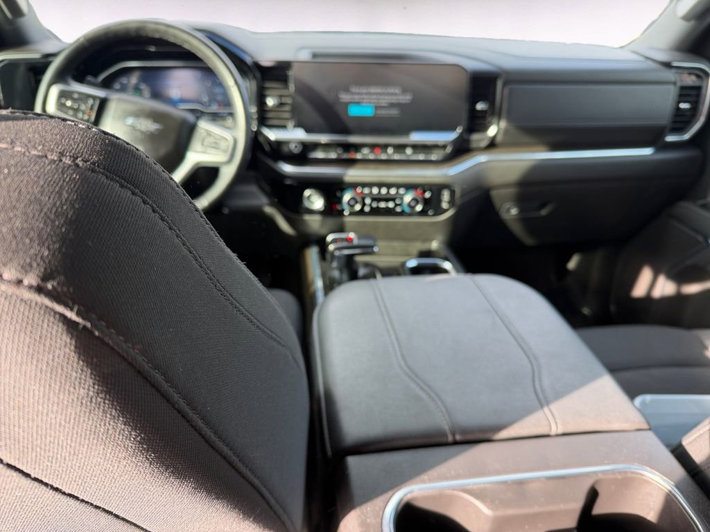 Used 2024 Chevrolet Silverado 1500 RST w/ Z71 Off-Road Package image 10