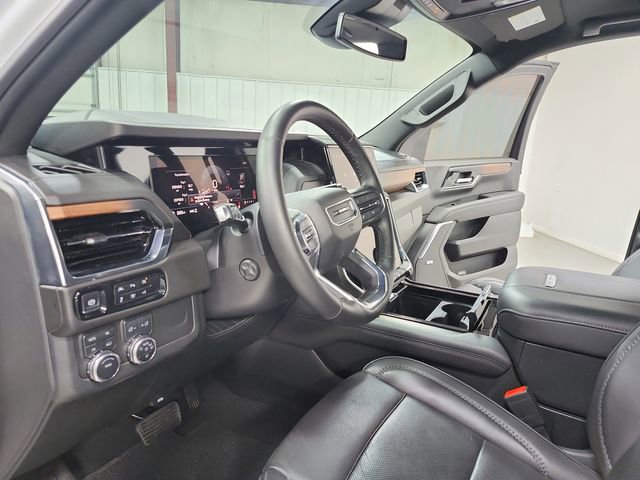 Used 2025 GMC Yukon XL Denali image 18