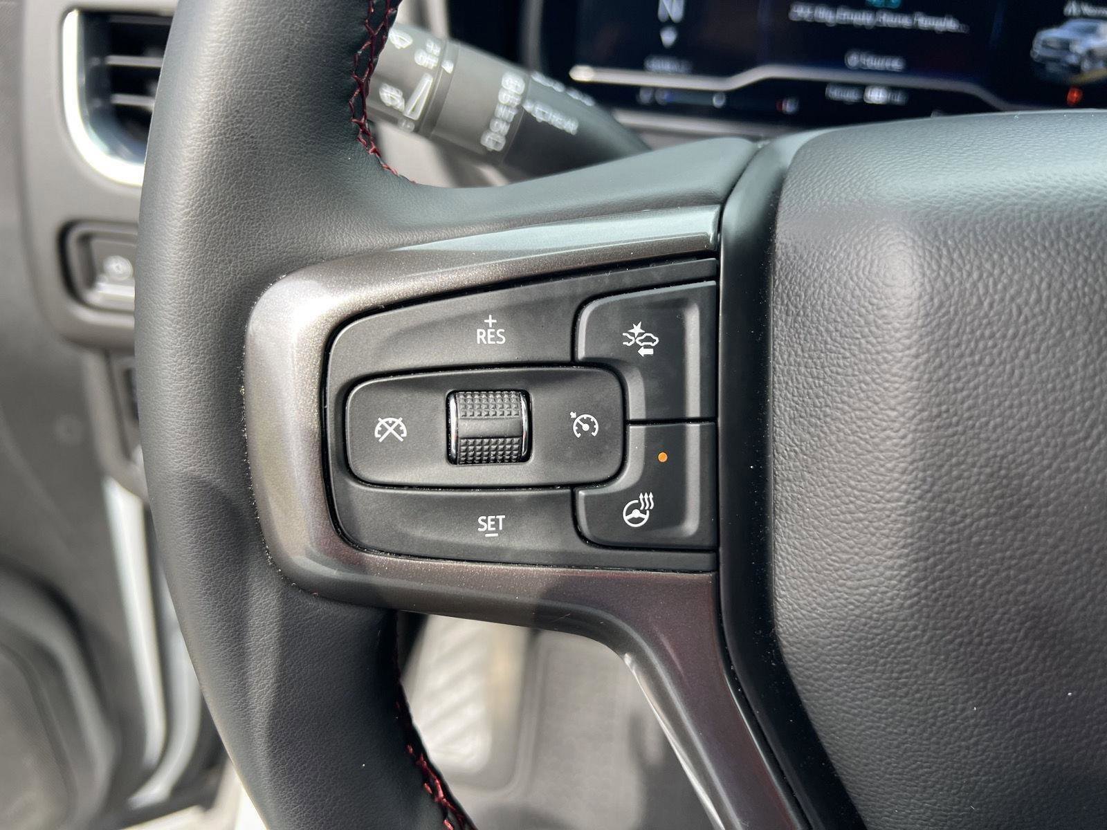 Used 2023 Chevrolet Suburban RST w/ Luxury Package image 51