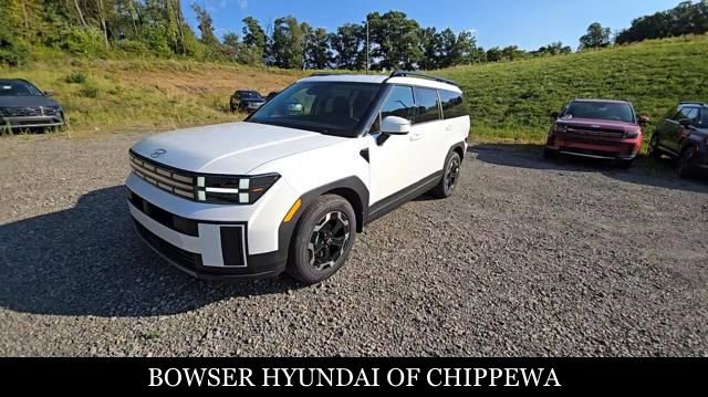 Used 2025 Hyundai Santa Fe SEL image 2