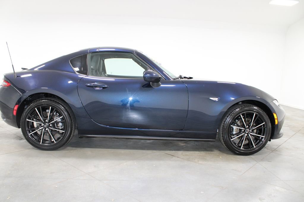 Used 2025 MAZDA MX-5 Miata RF Grand Touring RWD image 11