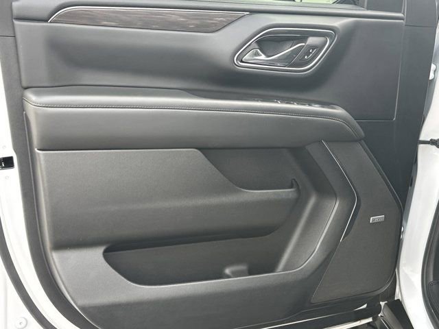 Used 2024 Chevrolet Tahoe Z71 image 13