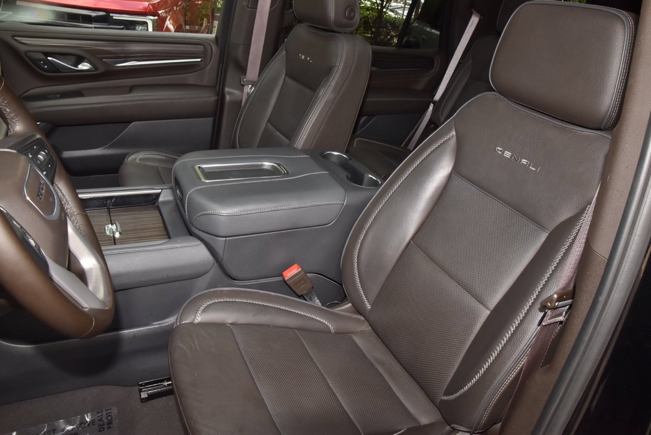 Used 2024 GMC Yukon Denali w/ LPO, Floor Liner Package AWD/4WD image 35