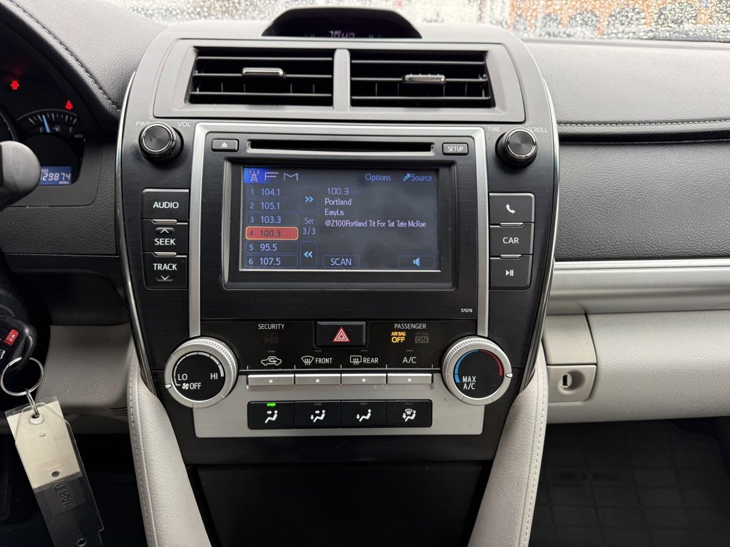 Used 2013 Toyota Camry LE image 22