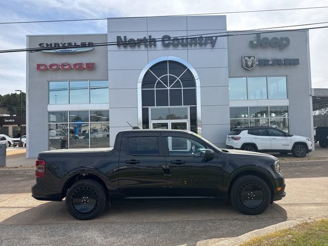 Used 2025 Ford Maverick Lobo image 1