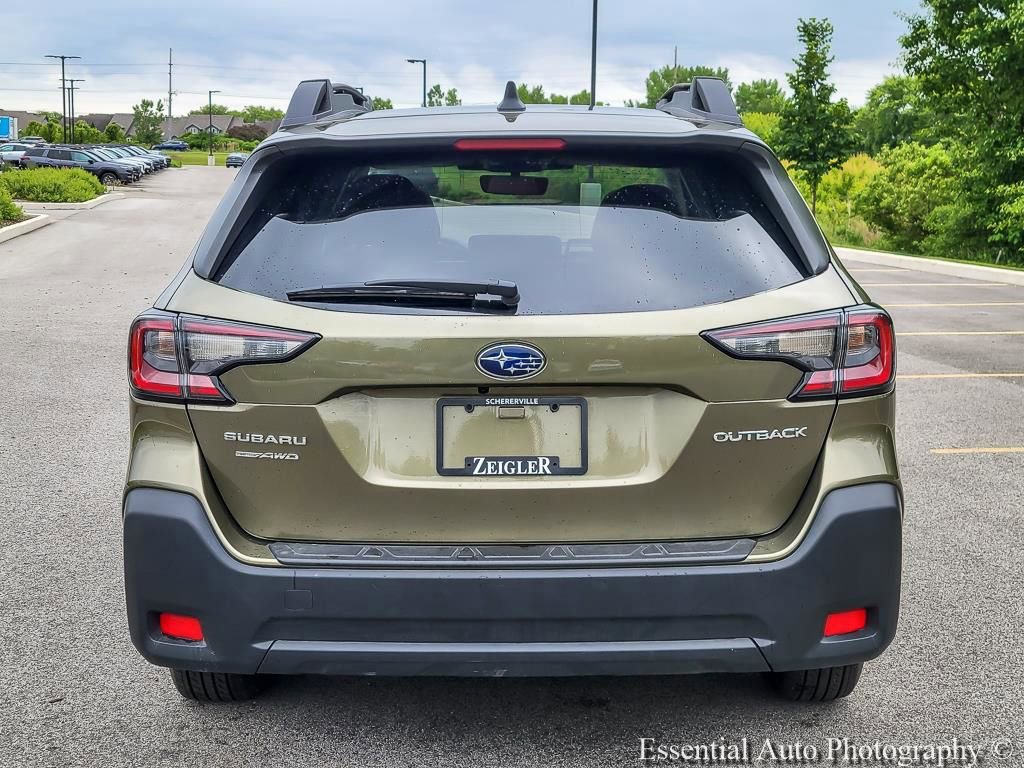 Used 2024 Subaru Outback Premium AWD/4WD image 5
