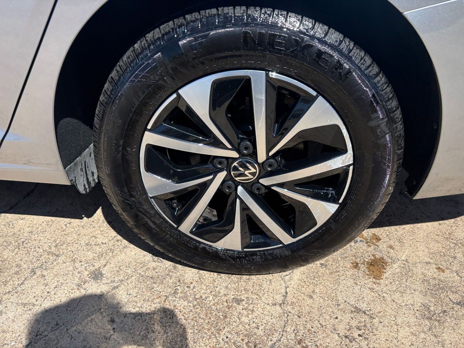 Used 2025 Volkswagen Jetta S image 28