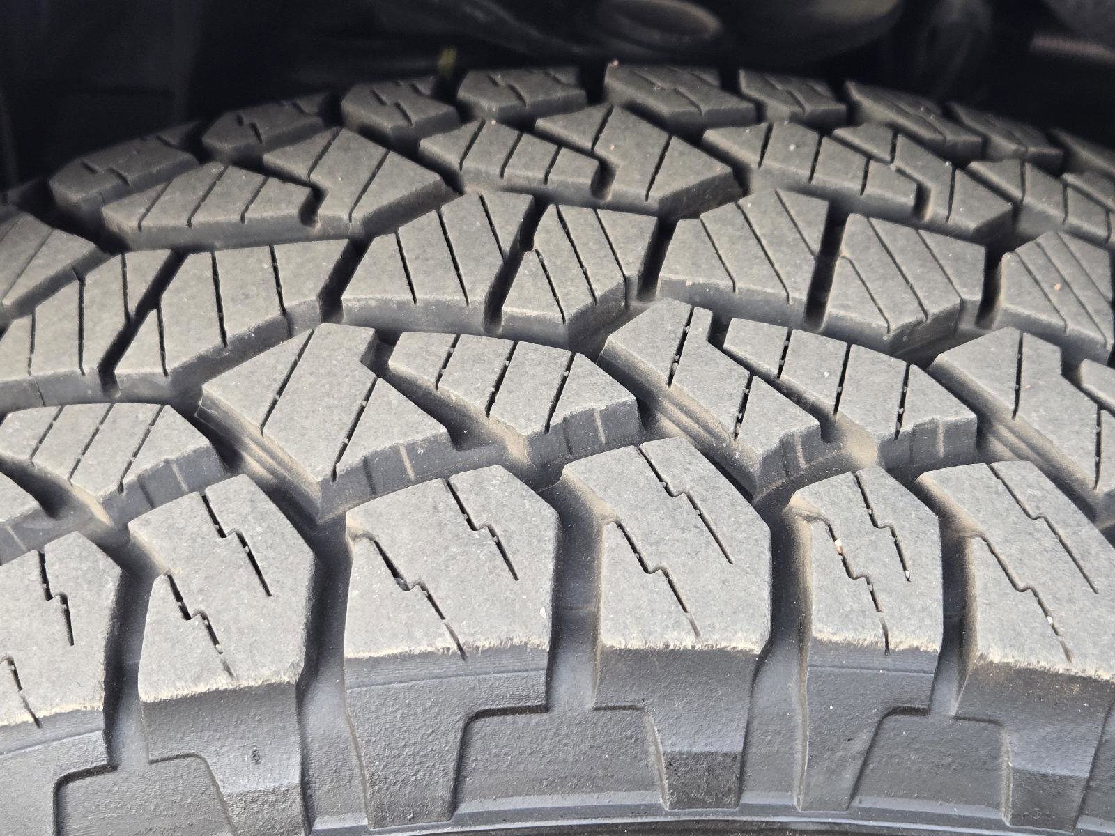 Used 2012 Lincoln Navigator 4WD image 22