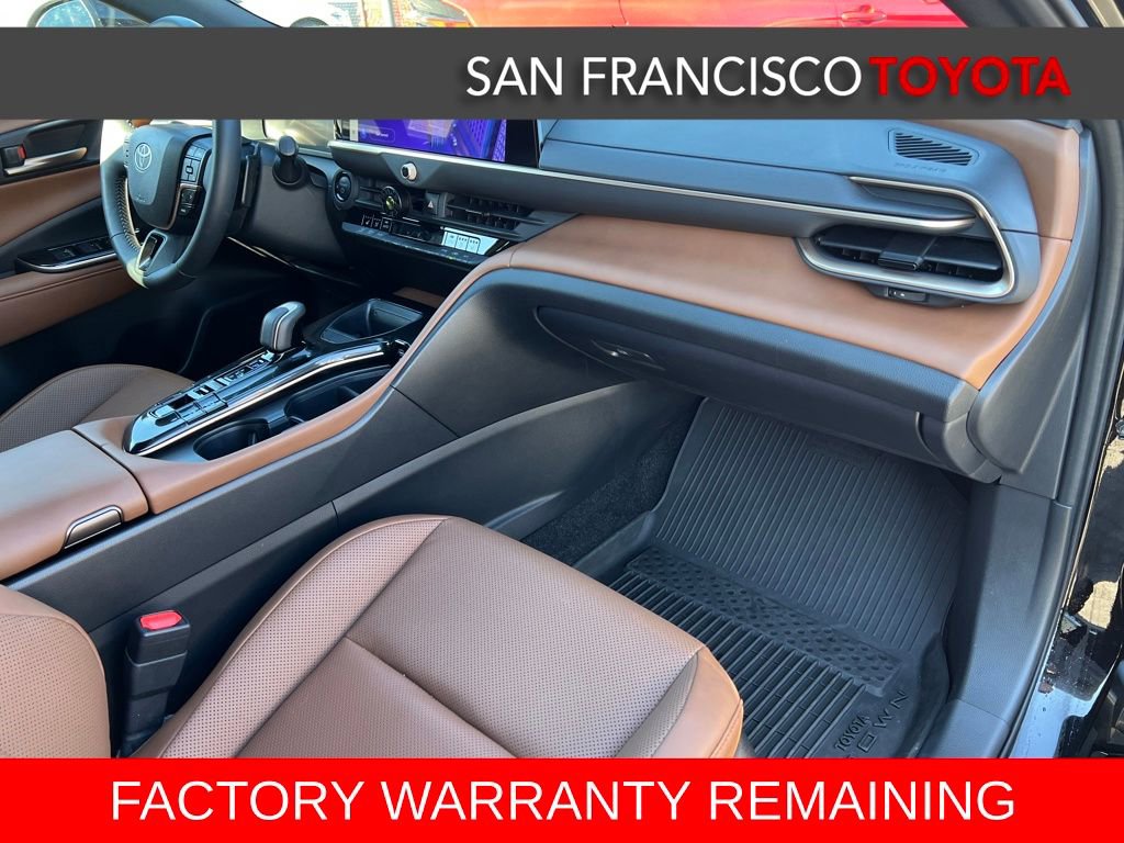 Certified 2025 Toyota Crown Signia XLE image 23