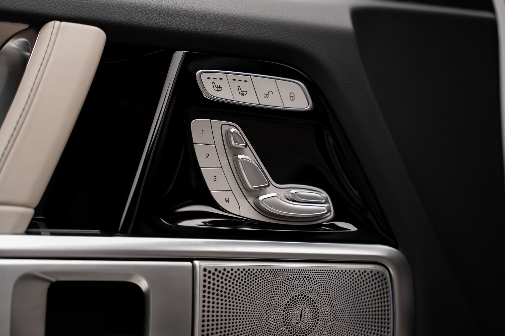 Used 2025 Mercedes-Benz G 580 w/ EQ Technology image 54