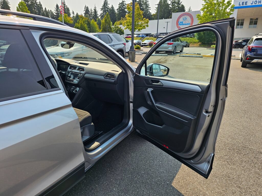 Used 2024 Volkswagen Tiguan S AWD/4WD image 27
