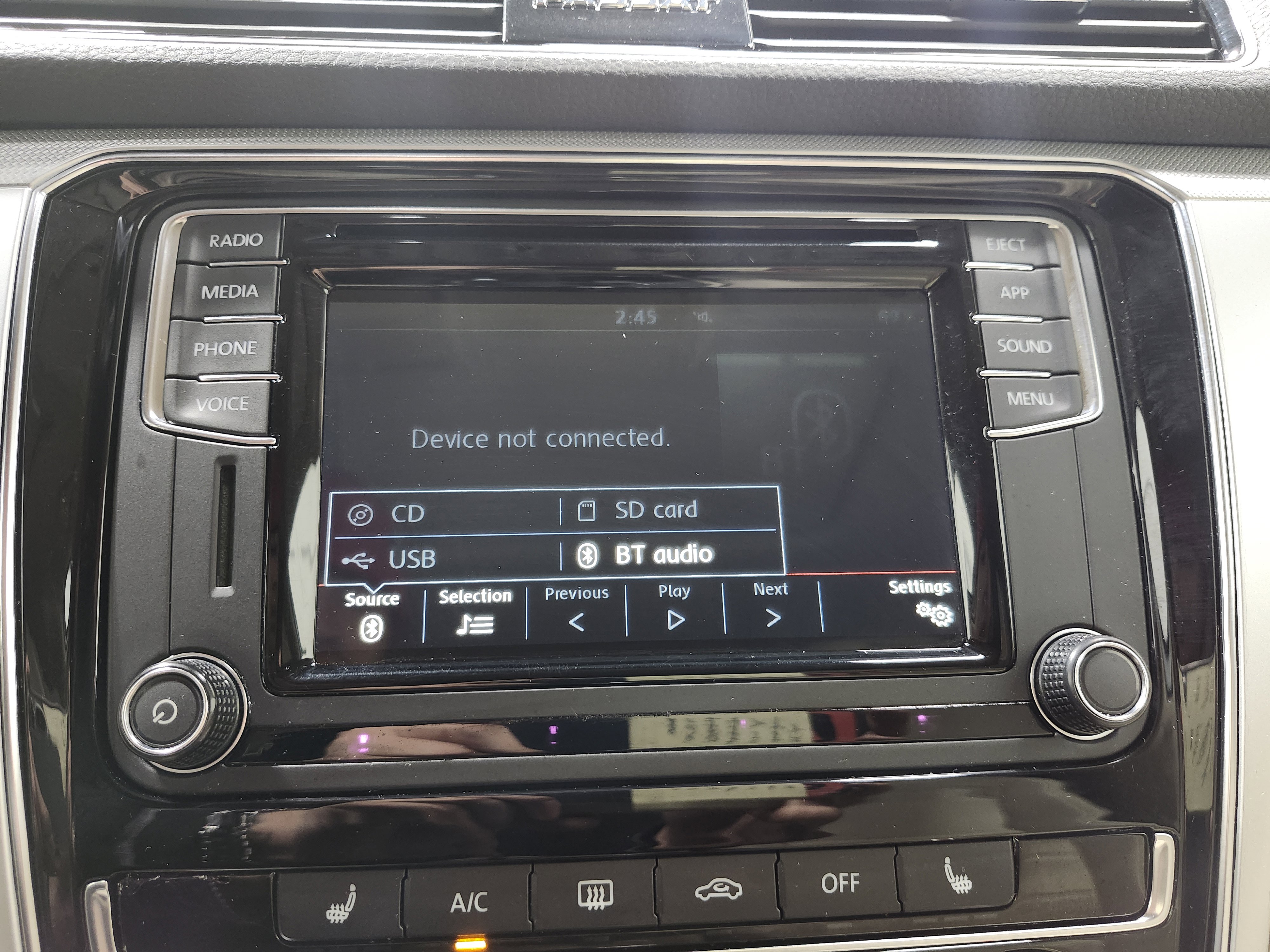 Used 2019 Volkswagen Passat 2.0T Wolfsburg w/ Wheels & Sunroof Package image 7