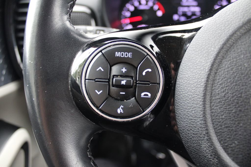 Used 2020 Kia Soul EX FWD image 20