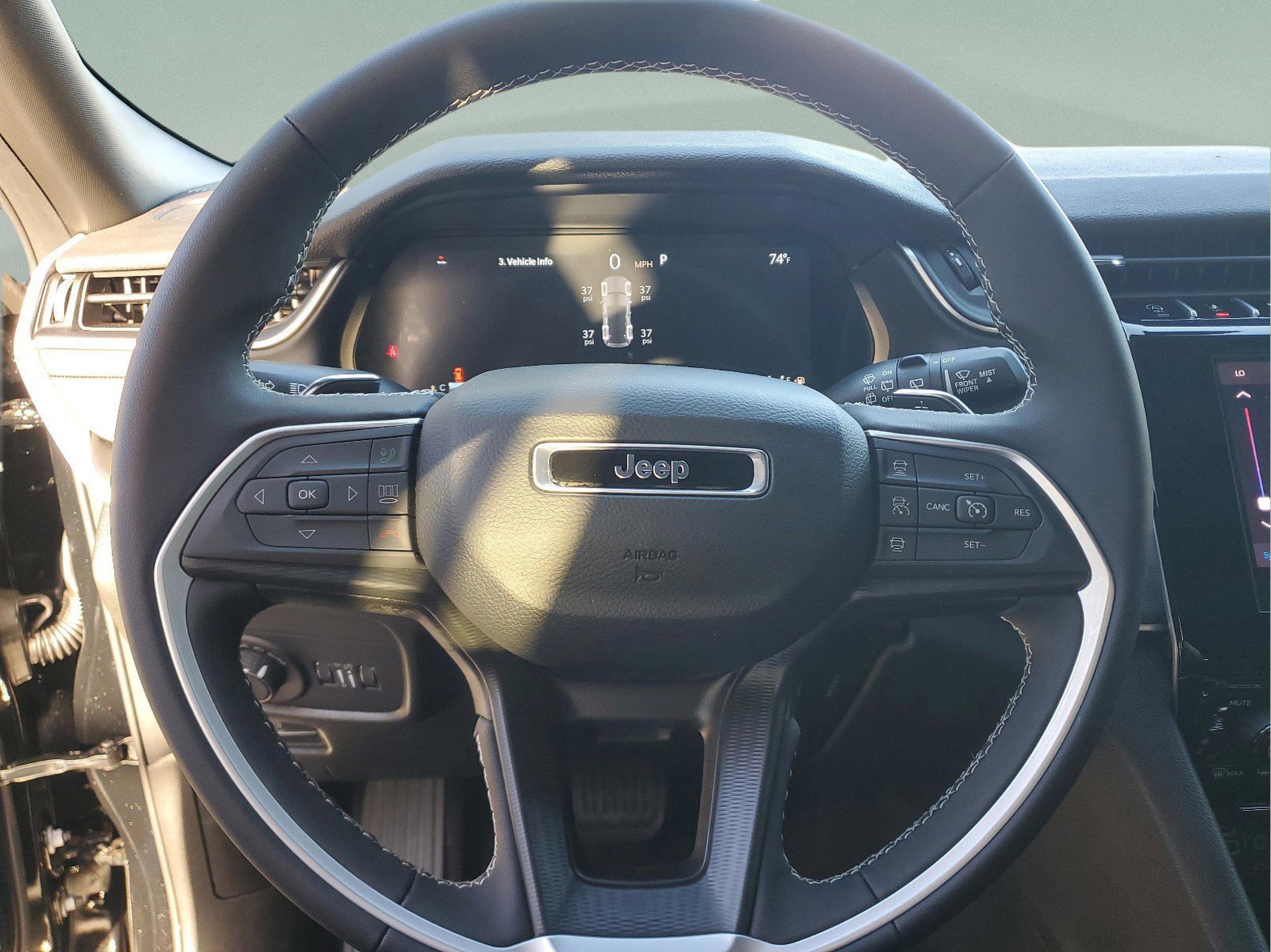 New 2025 Jeep Grand Cherokee Laredo X image 21