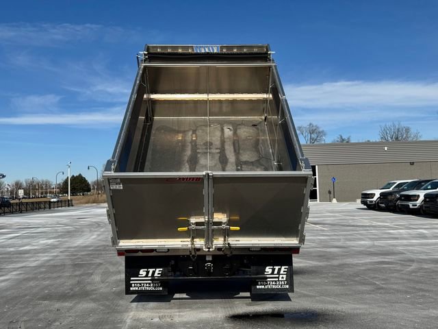 New 2025 Ford F550 4x4 SuperCab Super Duty image 12