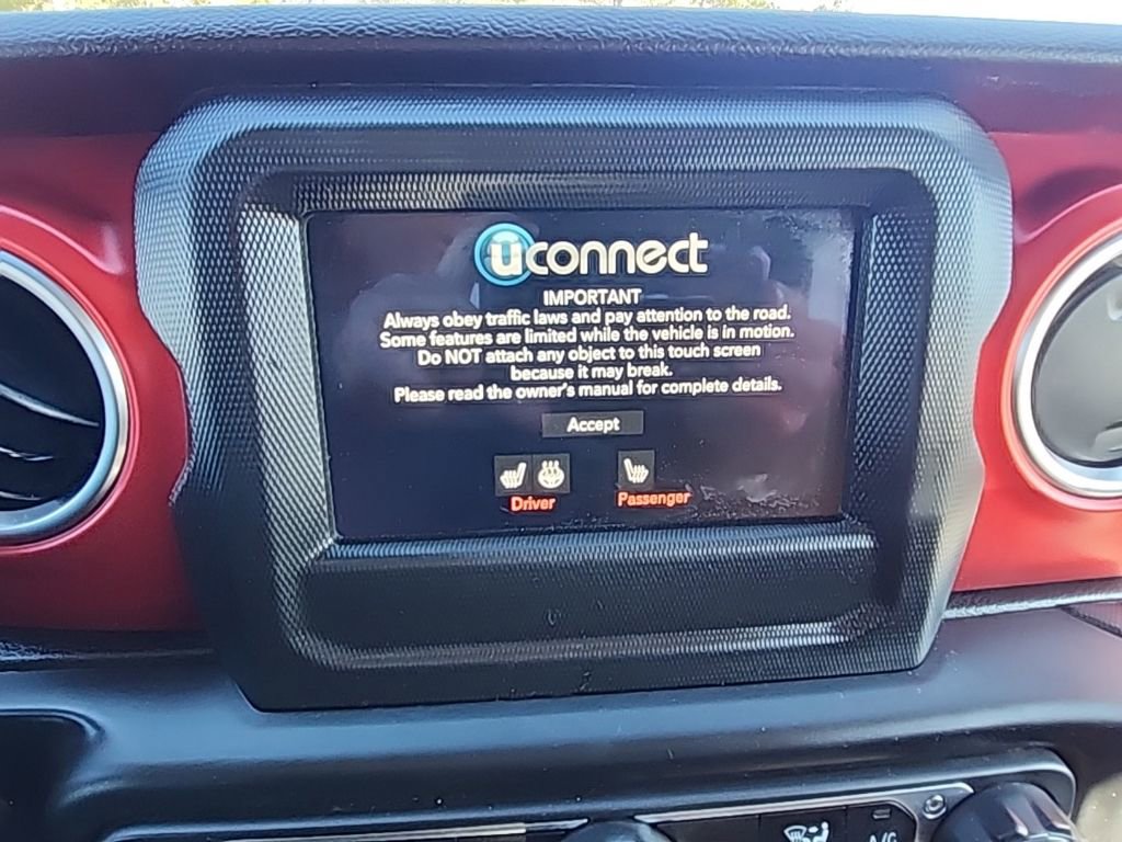 Certified 2021 Jeep Wrangler Rubicon w/ Cold Weather Group image 24