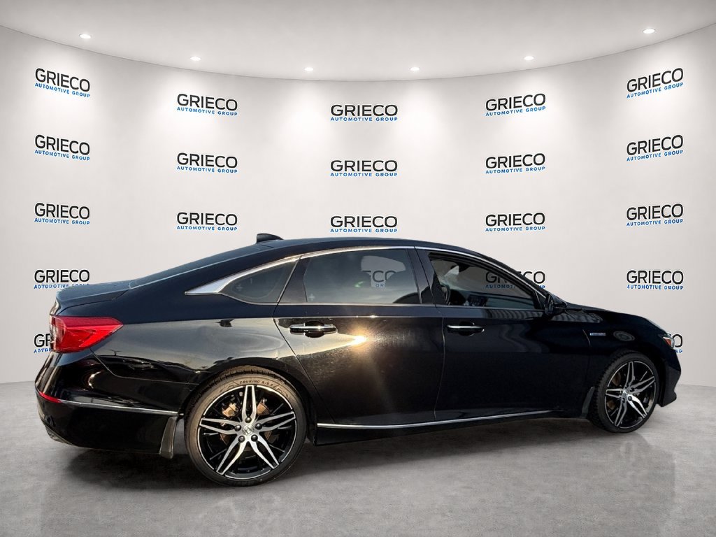 Used 2022 Honda Accord Touring image 6