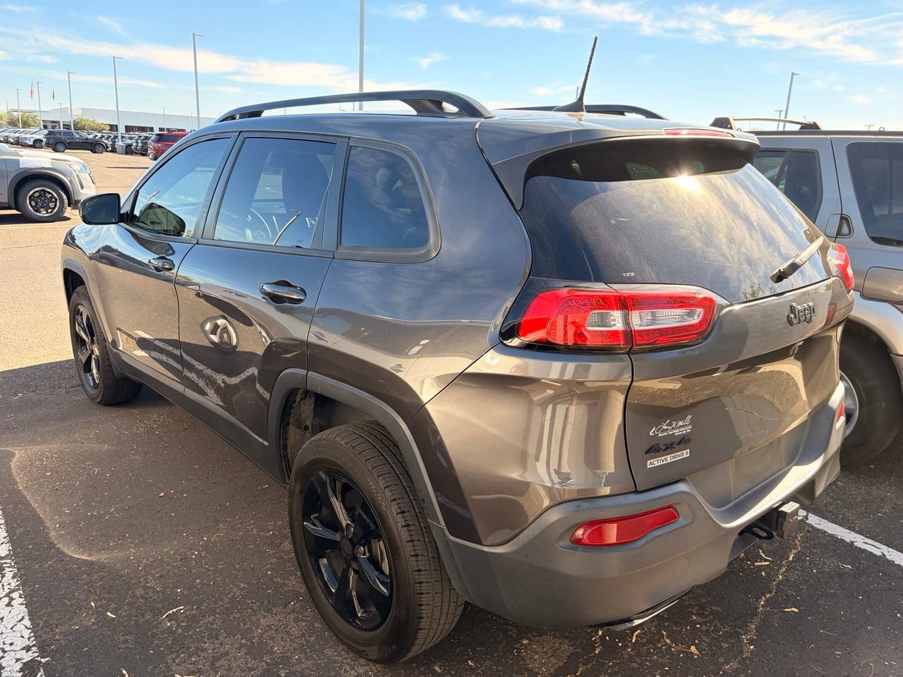Used 2017 Jeep Cherokee High Altitude AWD/4WD image 7