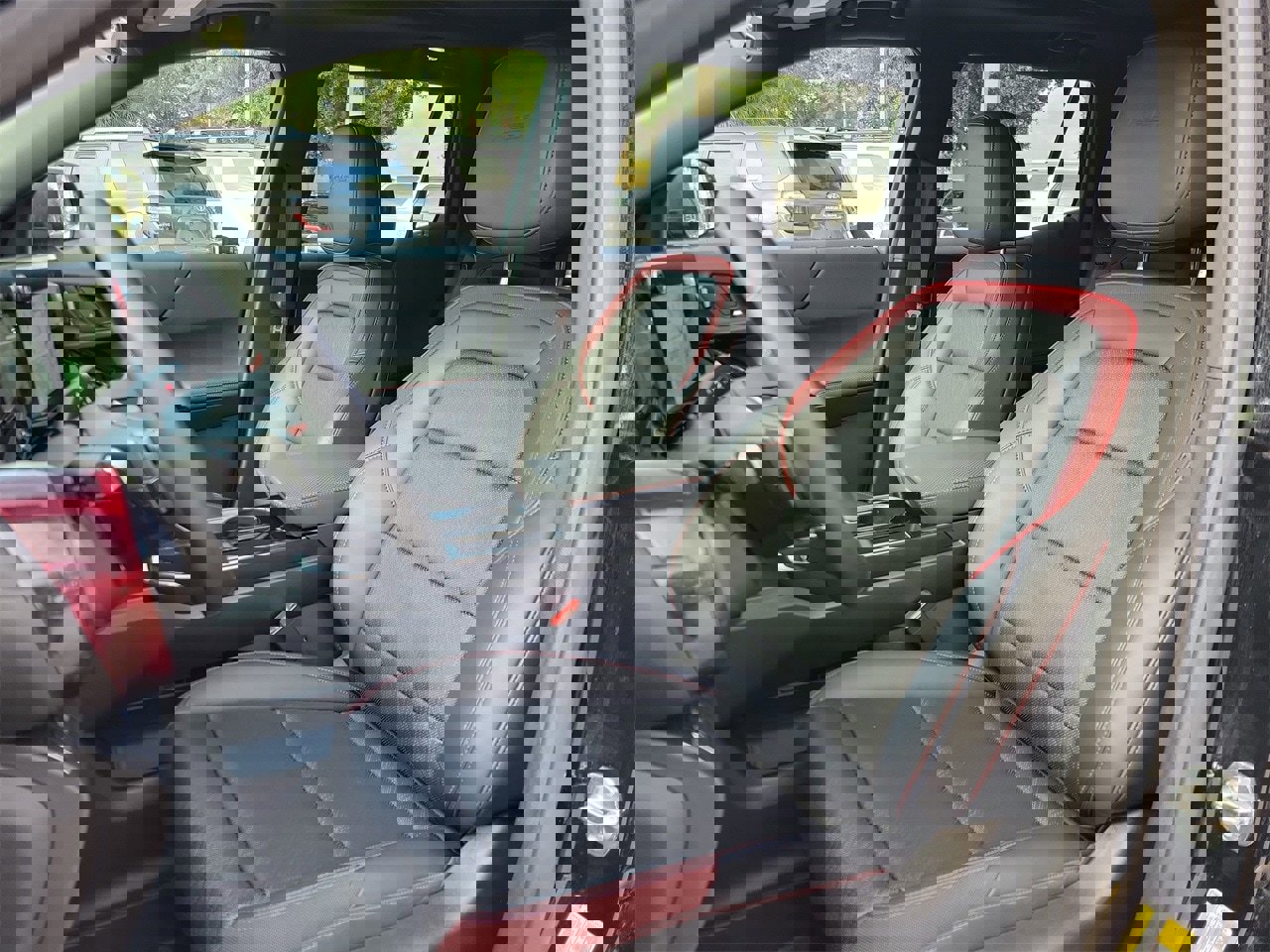 Used 2025 Chevrolet Equinox RS w/ Convenience Package III image 17