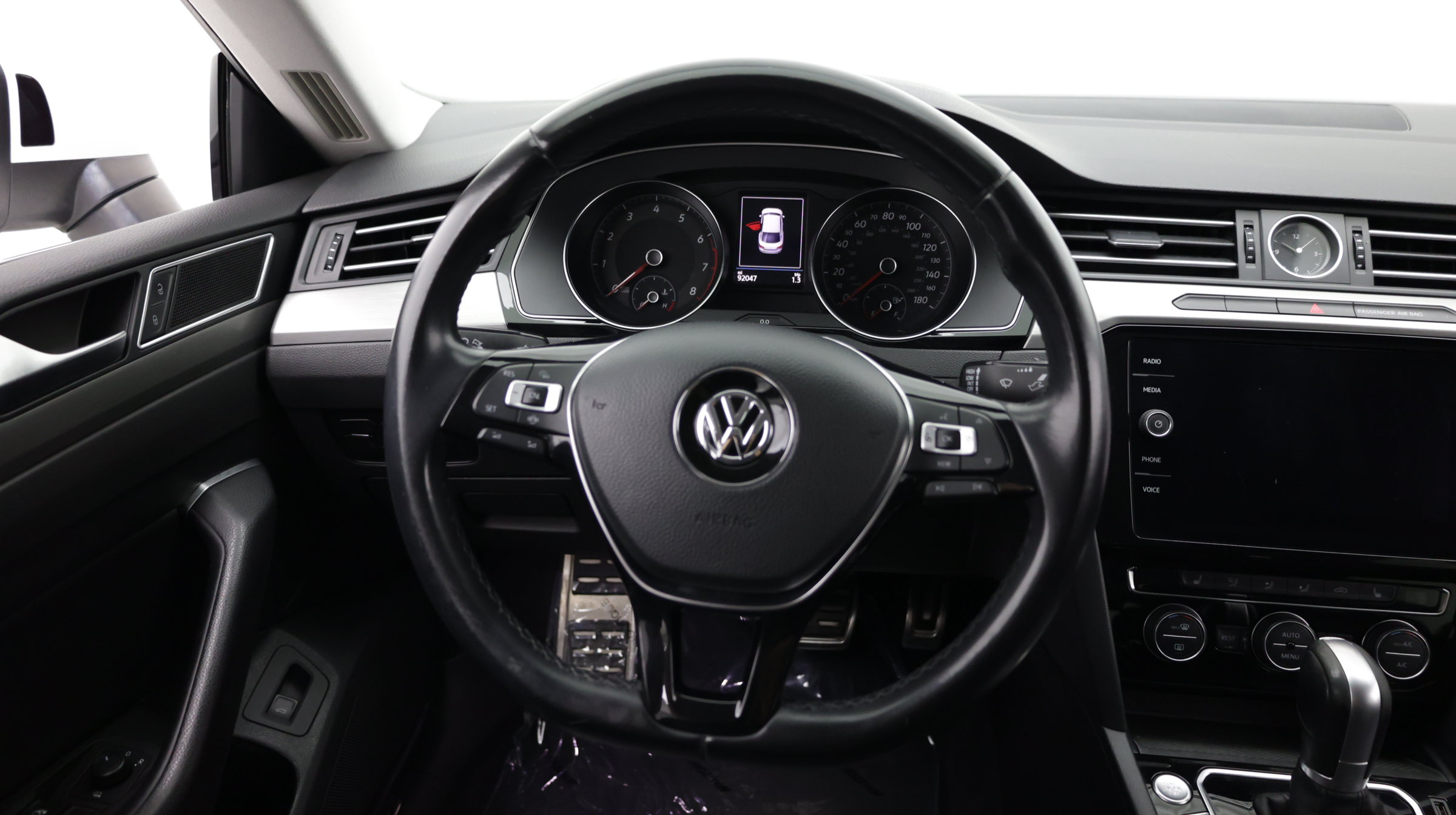 Used 2019 Volkswagen Arteon SE AWD/4WD image 28