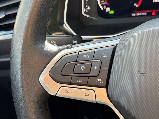 Certified 2022 Volkswagen Jetta SEL image 17