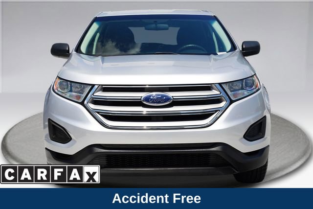 Used 2018 Ford Edge SE FWD image 2