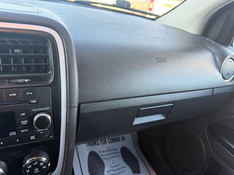 Used 2010 Dodge Caliber Mainstreet image 16