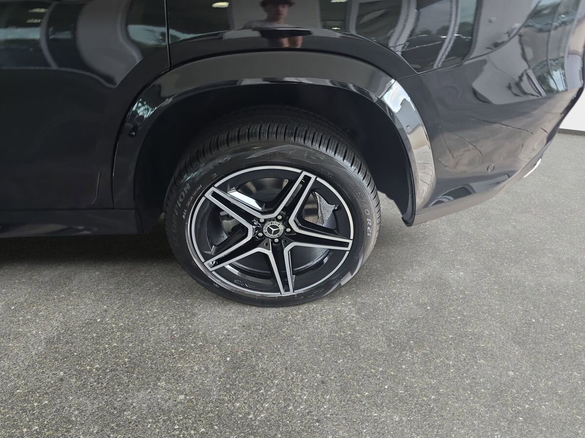 New 2026 Mercedes-Benz GLS 450 4MATIC image 32
