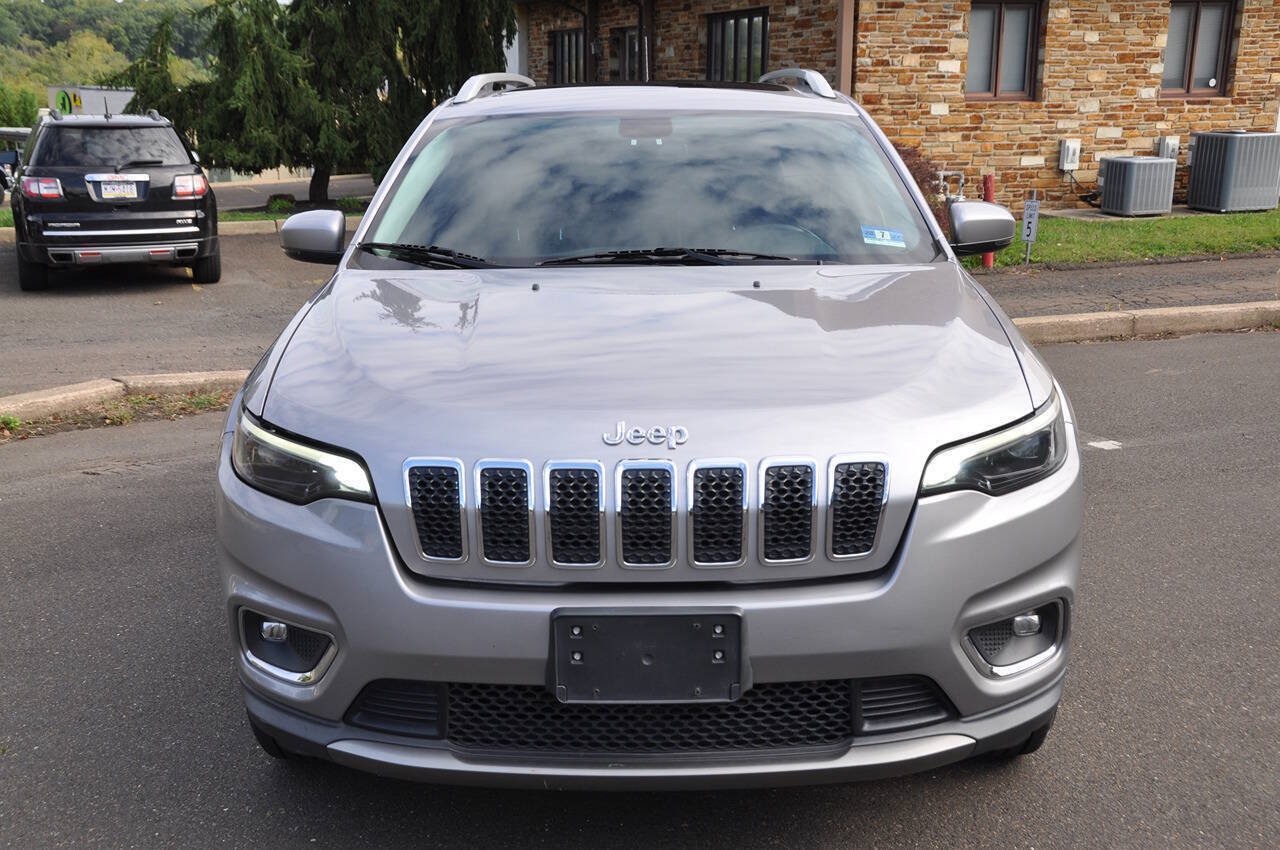 Used 2019 Jeep Cherokee Limited AWD/4WD image 3