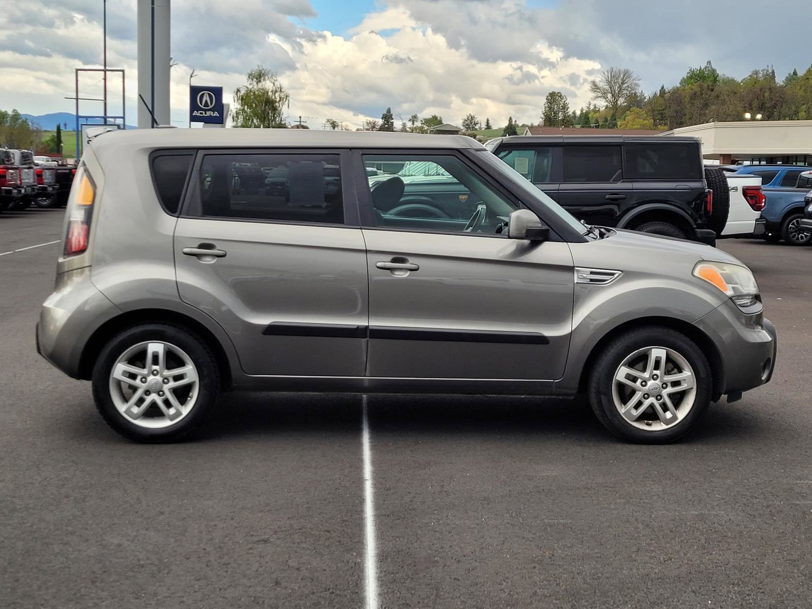 Used 2011 Kia Soul + w/ Audio Pkg image 4