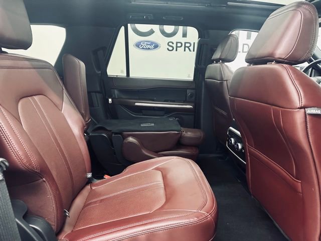 Used 2024 Ford Expedition Limited image 13