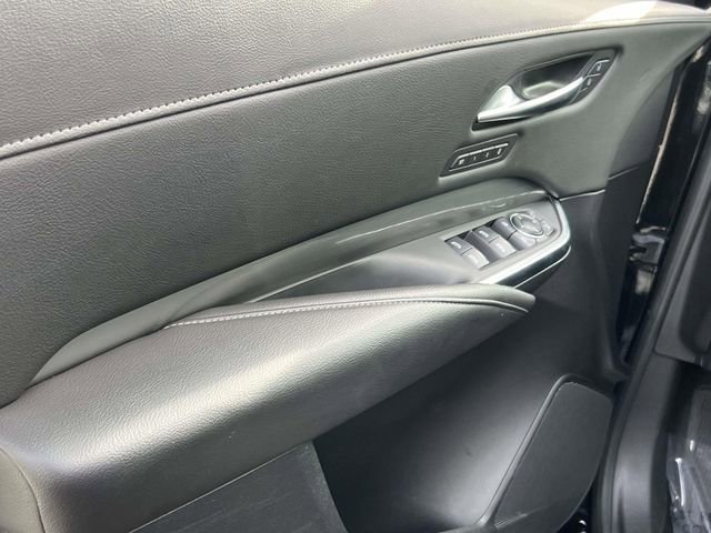 Used 2024 Cadillac XT4 Premium Luxury image 31