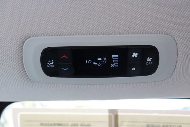 Used 2023 Chrysler Voyager LX FWD image 25
