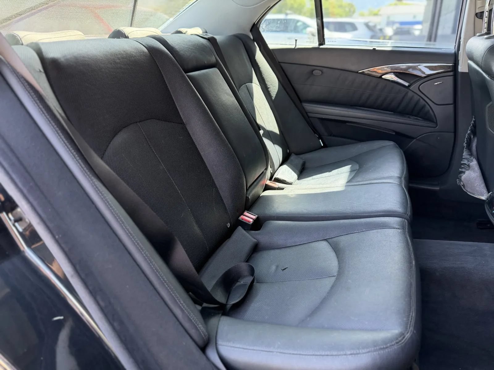 Used 2005 Mercedes-Benz E 500 Sedan image 17