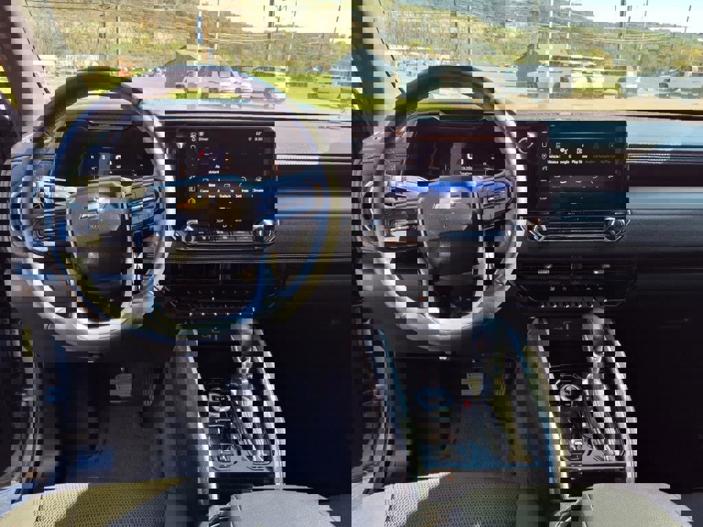 Used 2023 Chevrolet Colorado LT w/ LT Convenience Package image 13